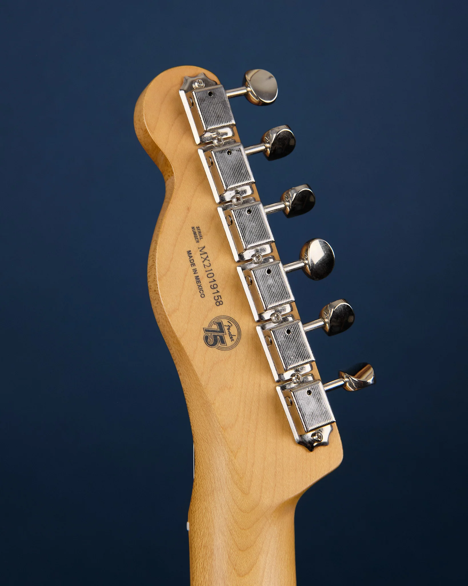 2021 Fender Noventa Telecaster Vintage Blonde - Image 4