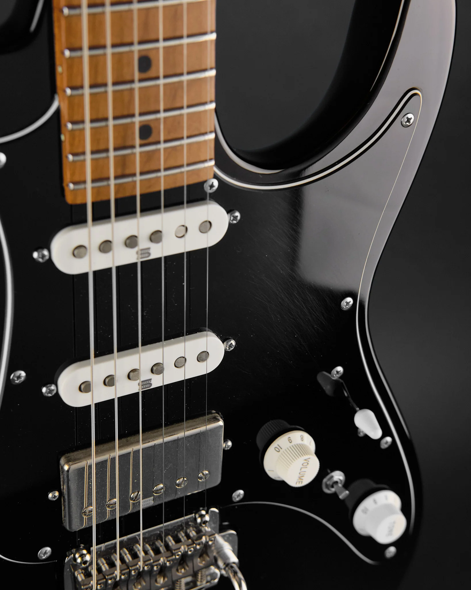 2021 Ibanez AZ2204 Prestige Black - Image 8