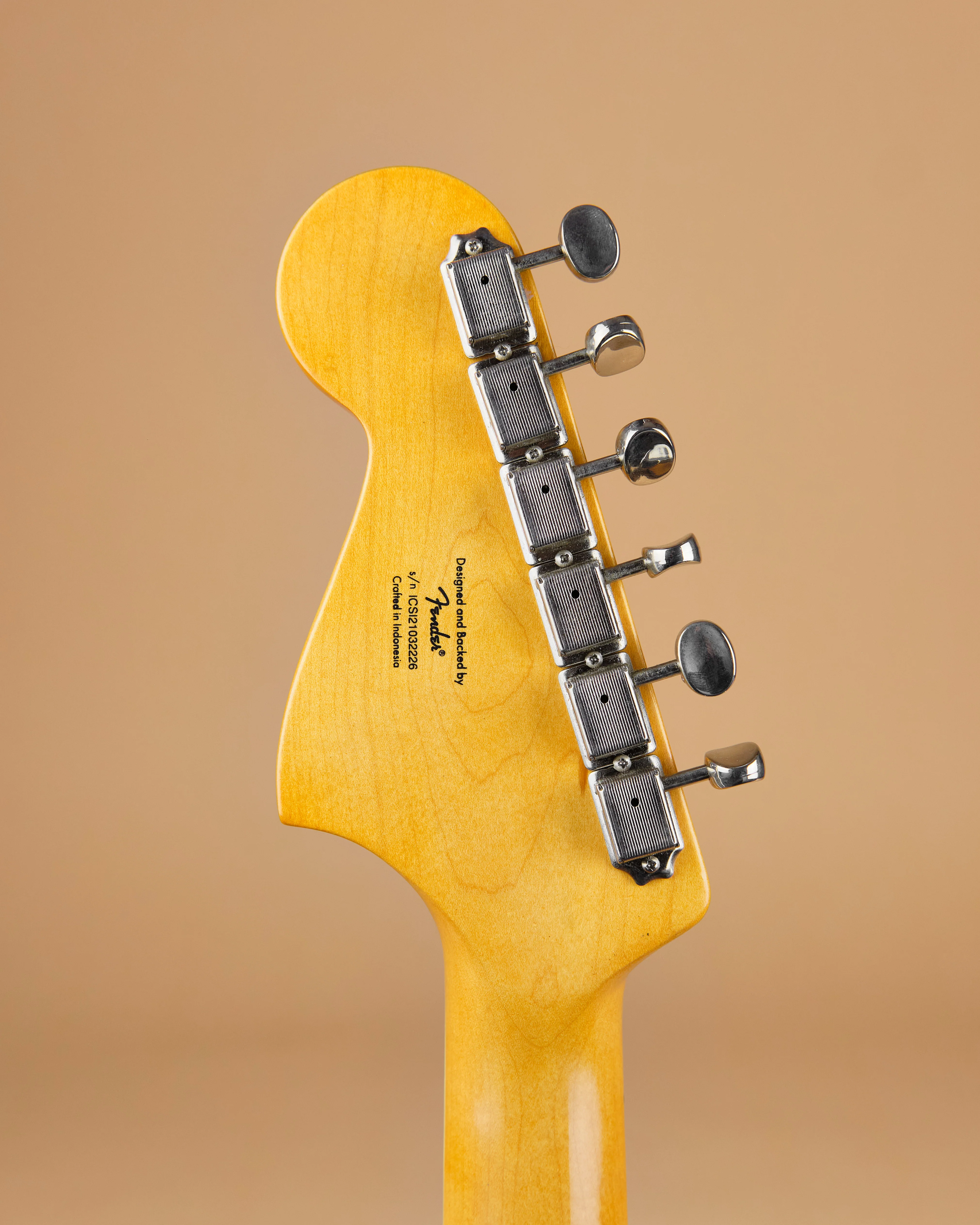 2021 Squier Classic Vibe Bass VI Black - Image 4