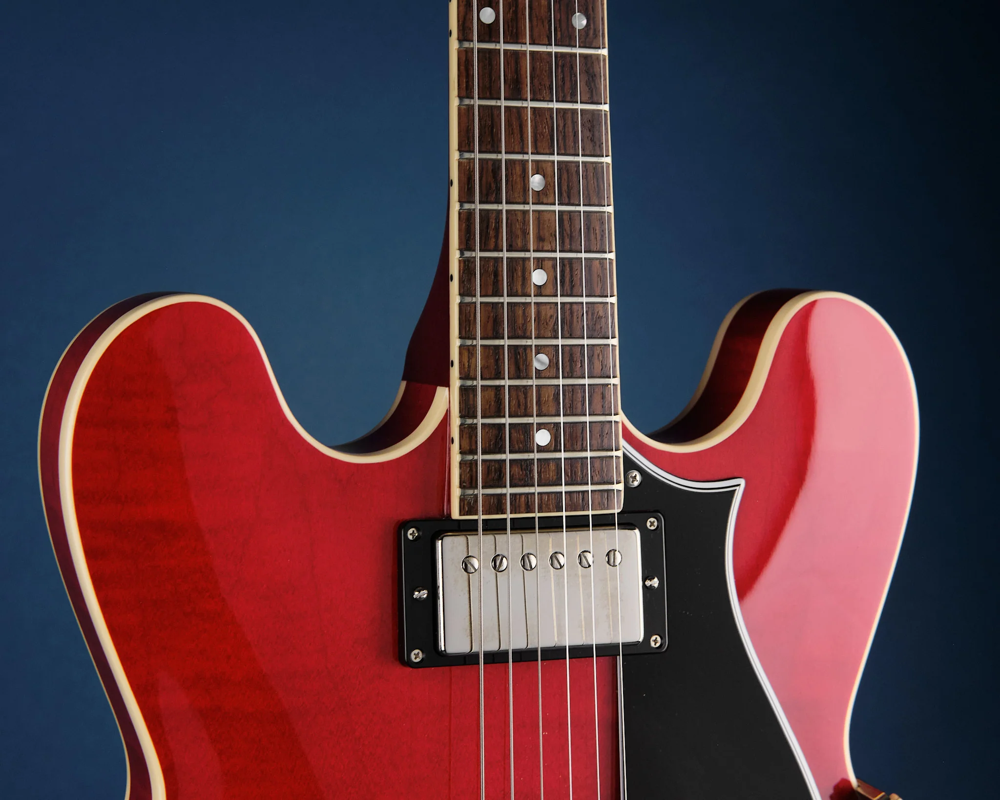 2023 Heritage Standard Collection H-535 Trans Cherry - Image 10