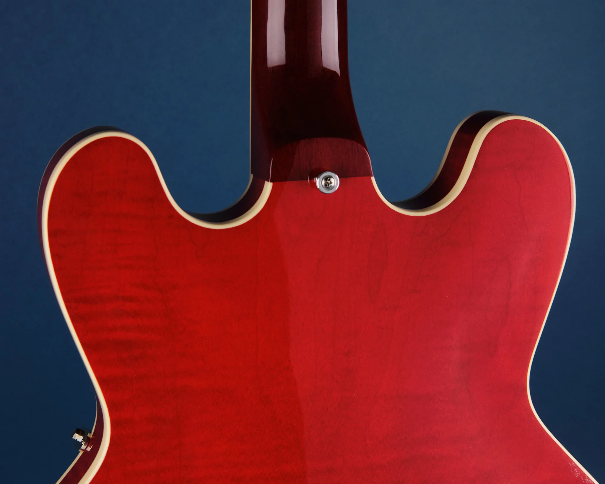 2023 Heritage Standard Collection H-535 Trans Cherry - Image 13