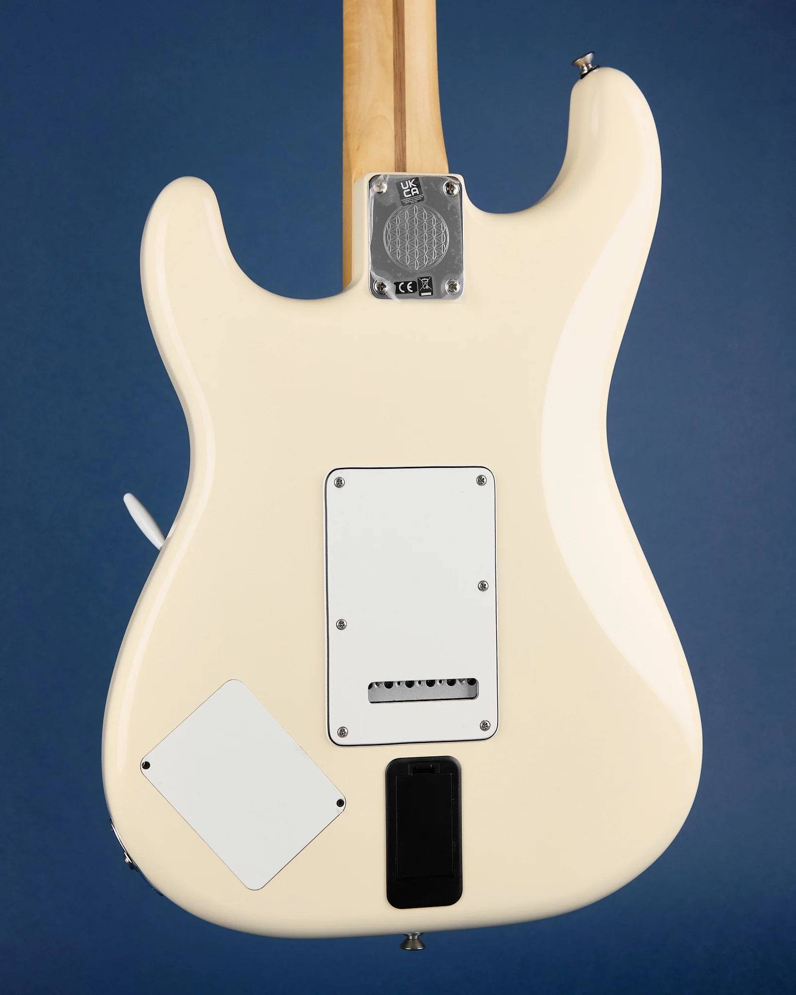 2025 Fender EOB Sustainer Stratocaster Olympic White - Image 3