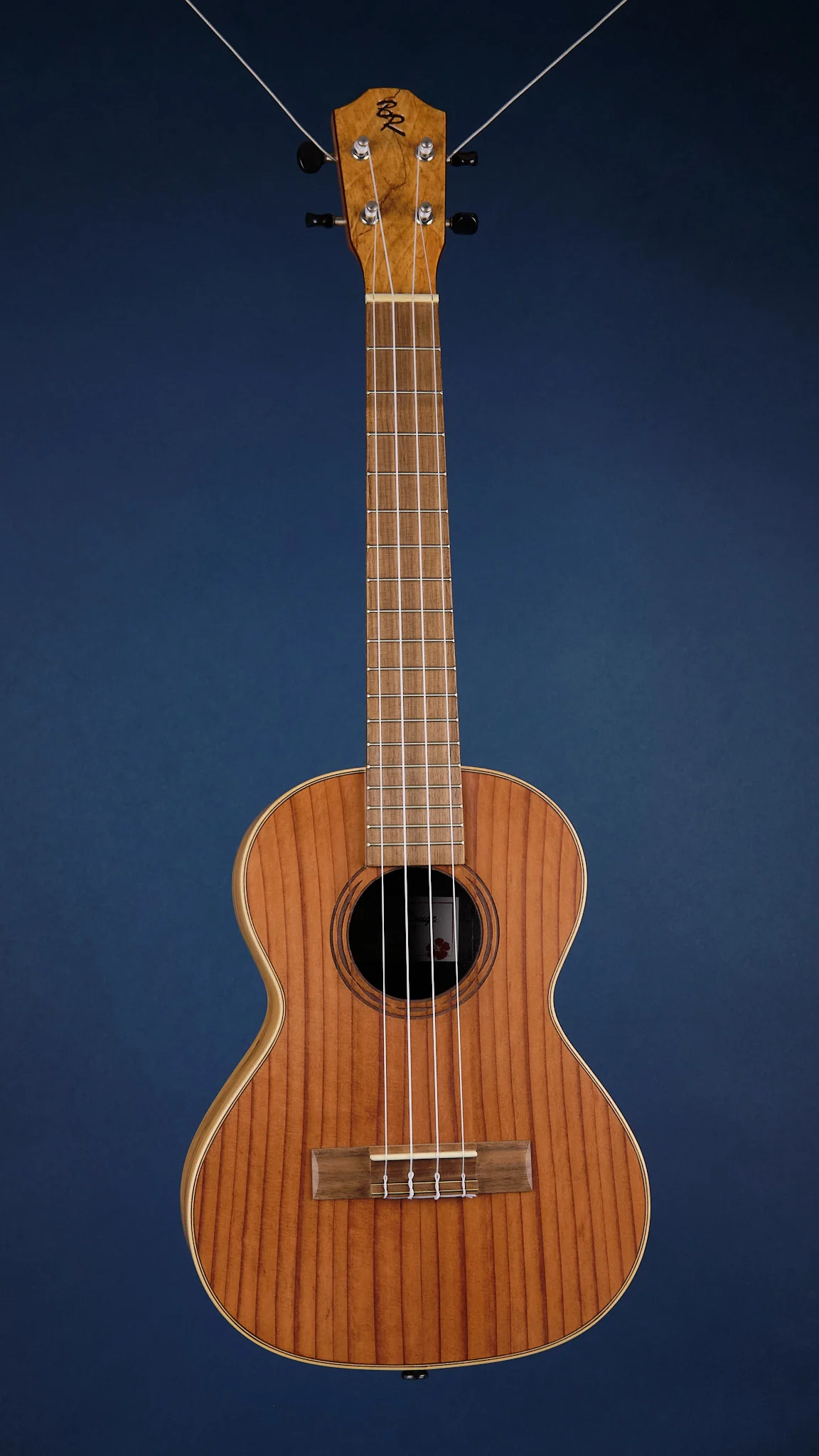 Baton Rouge UR71-T Tenor Ukulele (Second-Hand) - Image 4