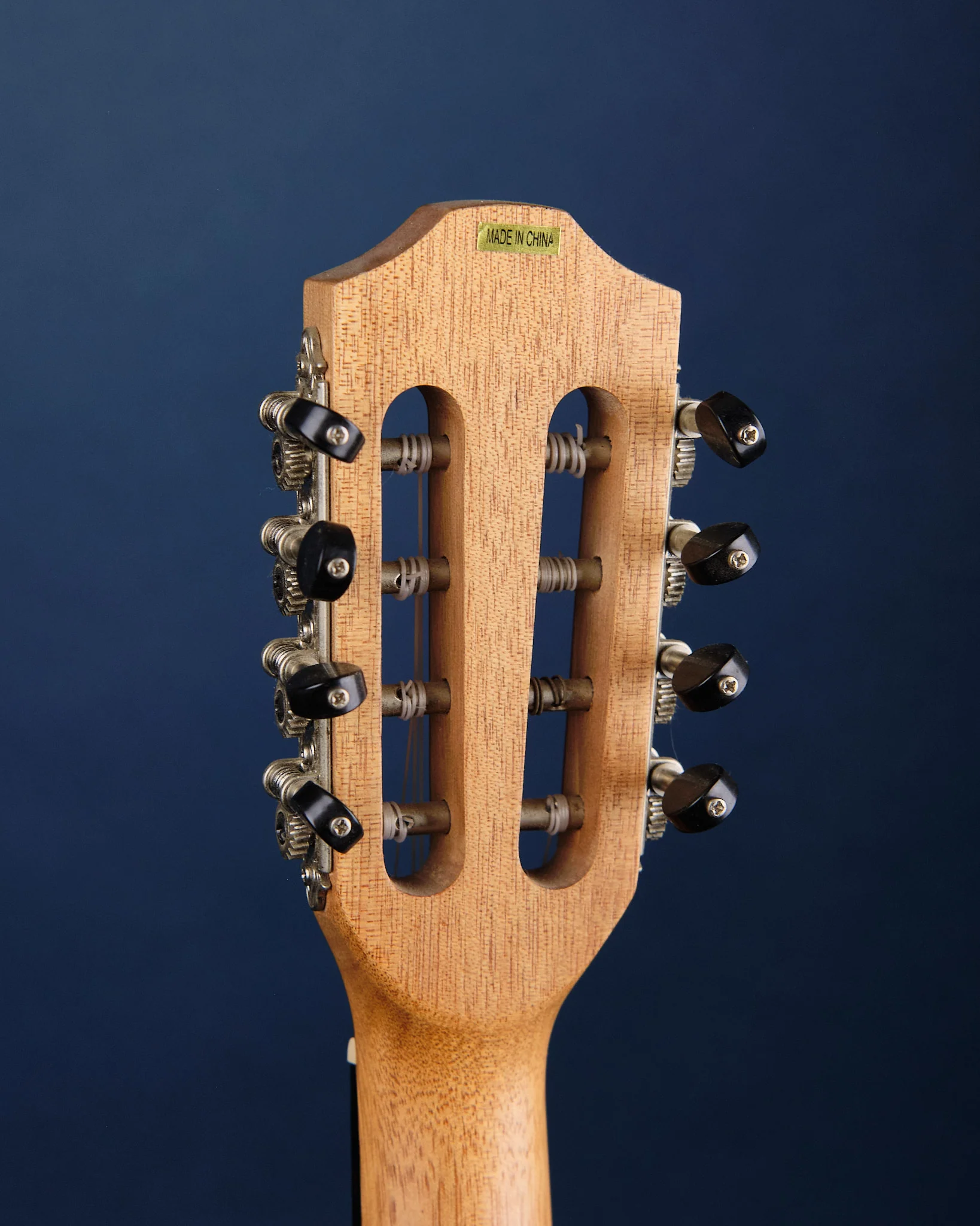 Baton Rouge V2-T8 Sun 8-String Tenor Ukulele (Second-Hand) - Image 6