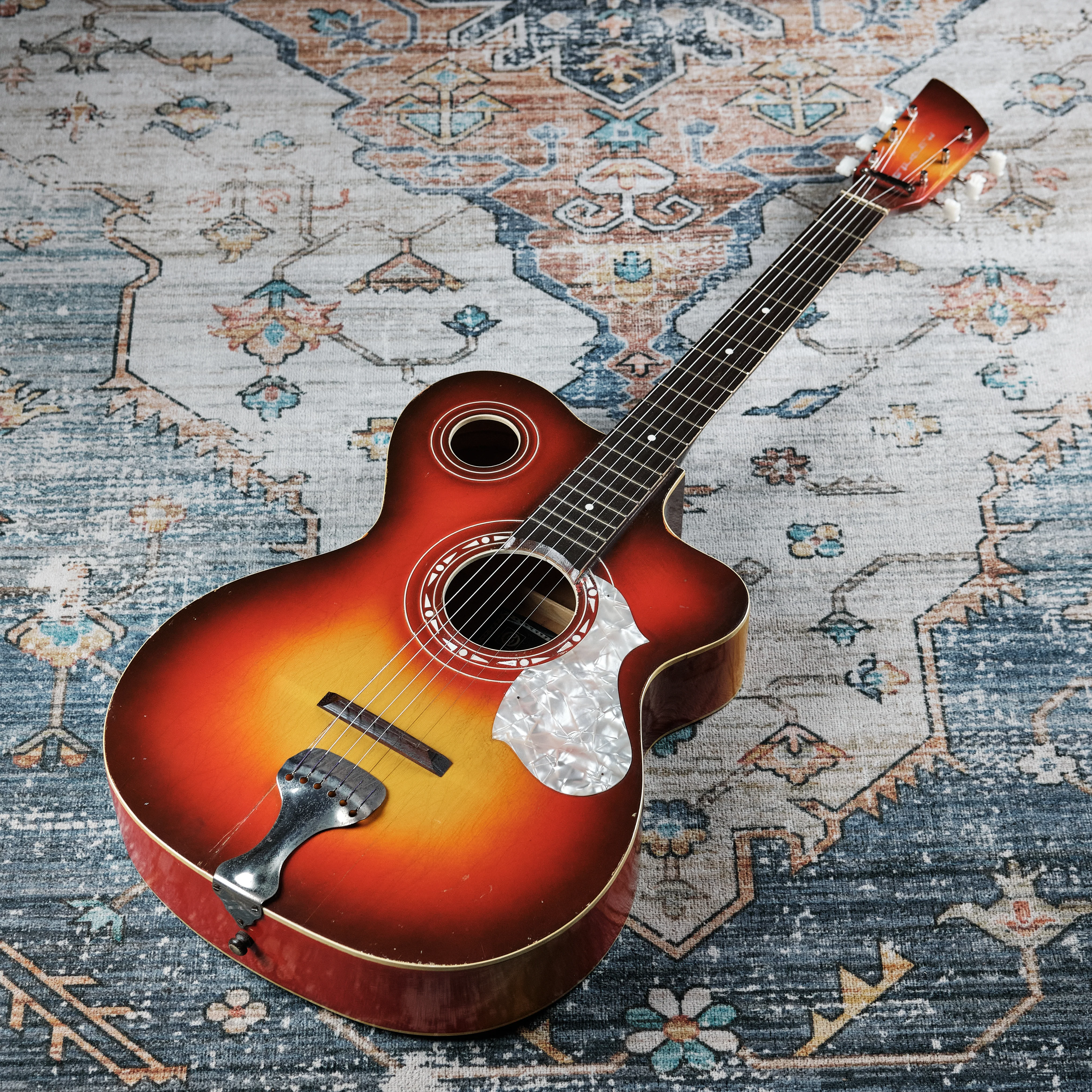 1960s Kremona Gypsy Jazz Guitar - Image 5