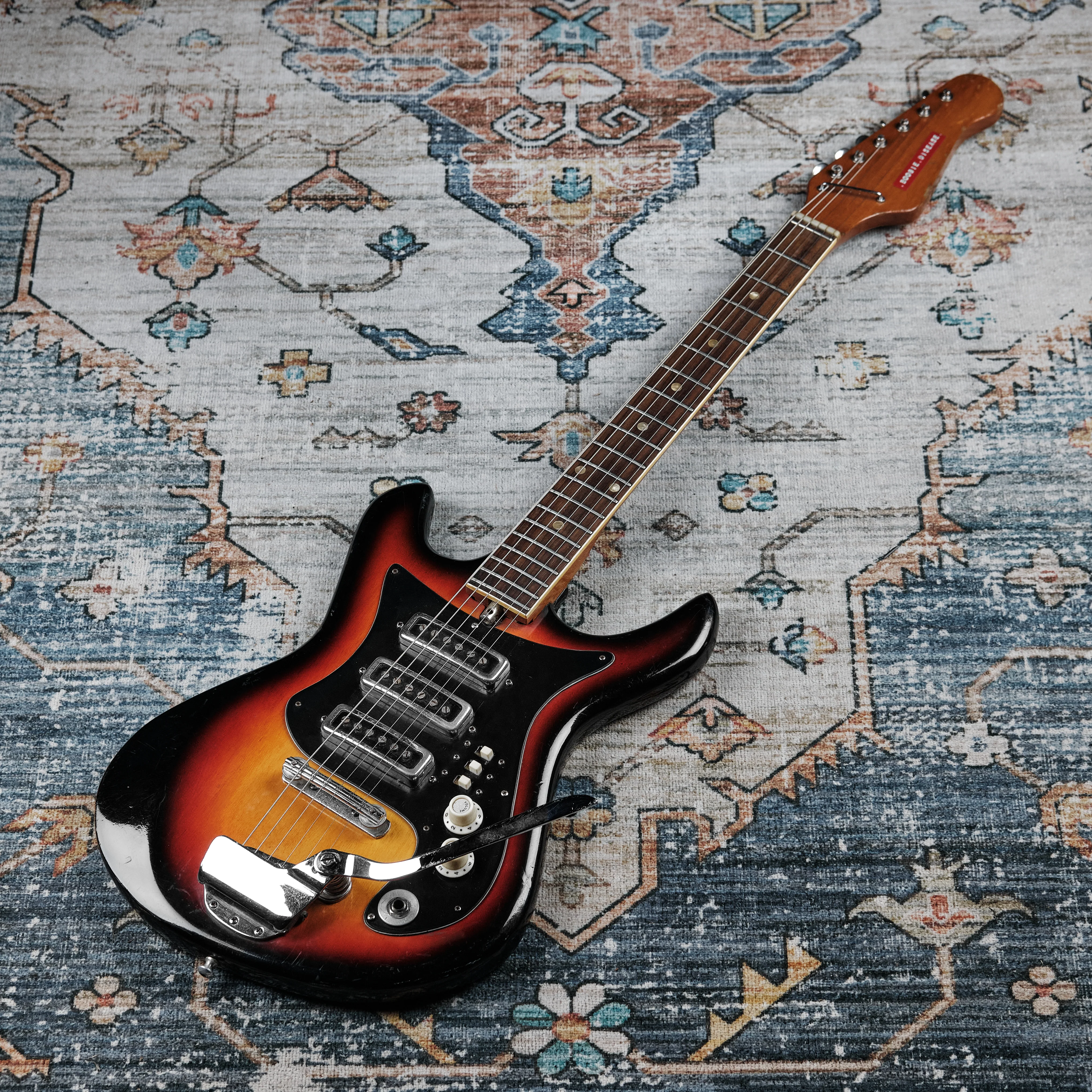 Late 1960s-70s Kawai Sen Sunburst - Image 4