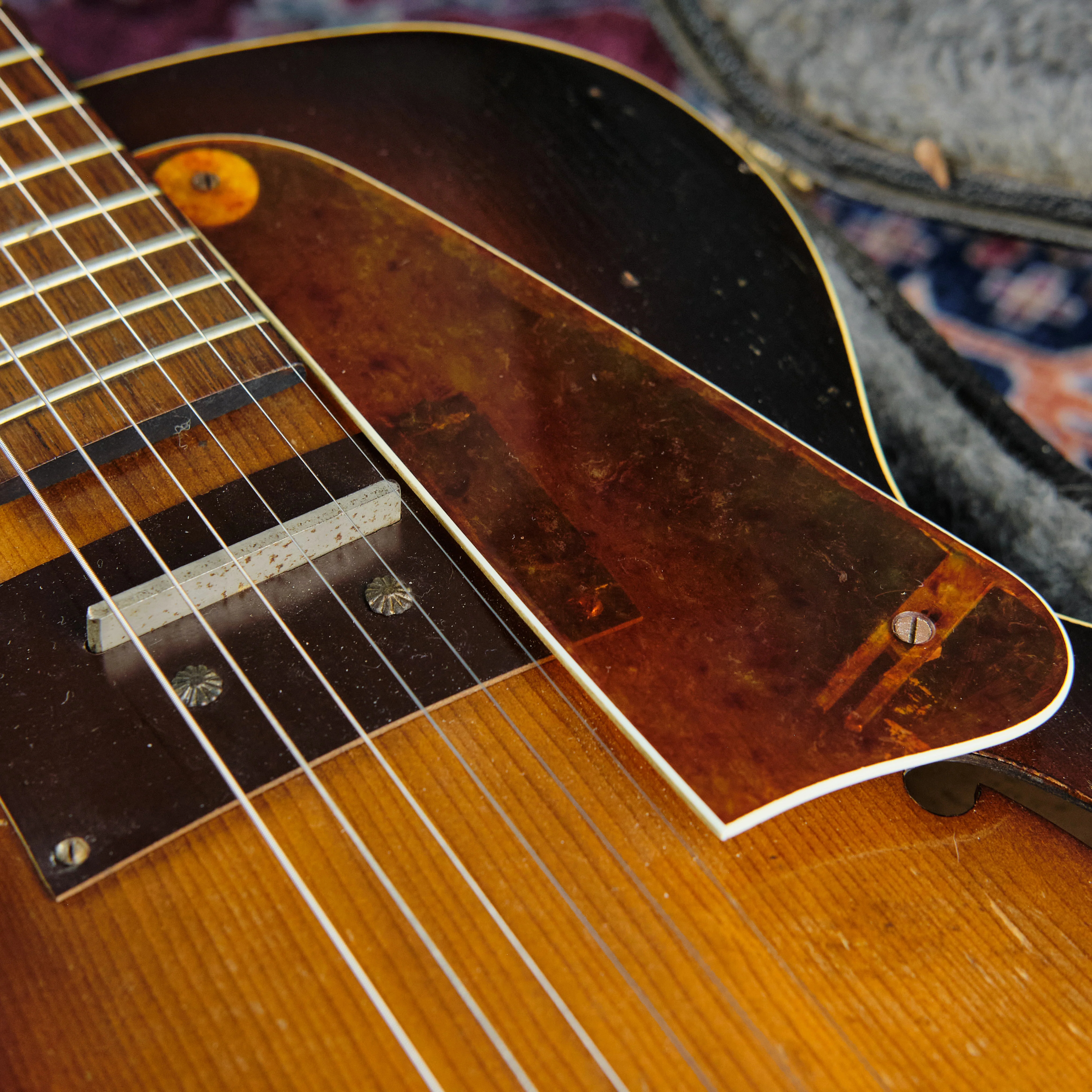 1940s Regal Recording King Archtop Electric Sunburst - Image 4