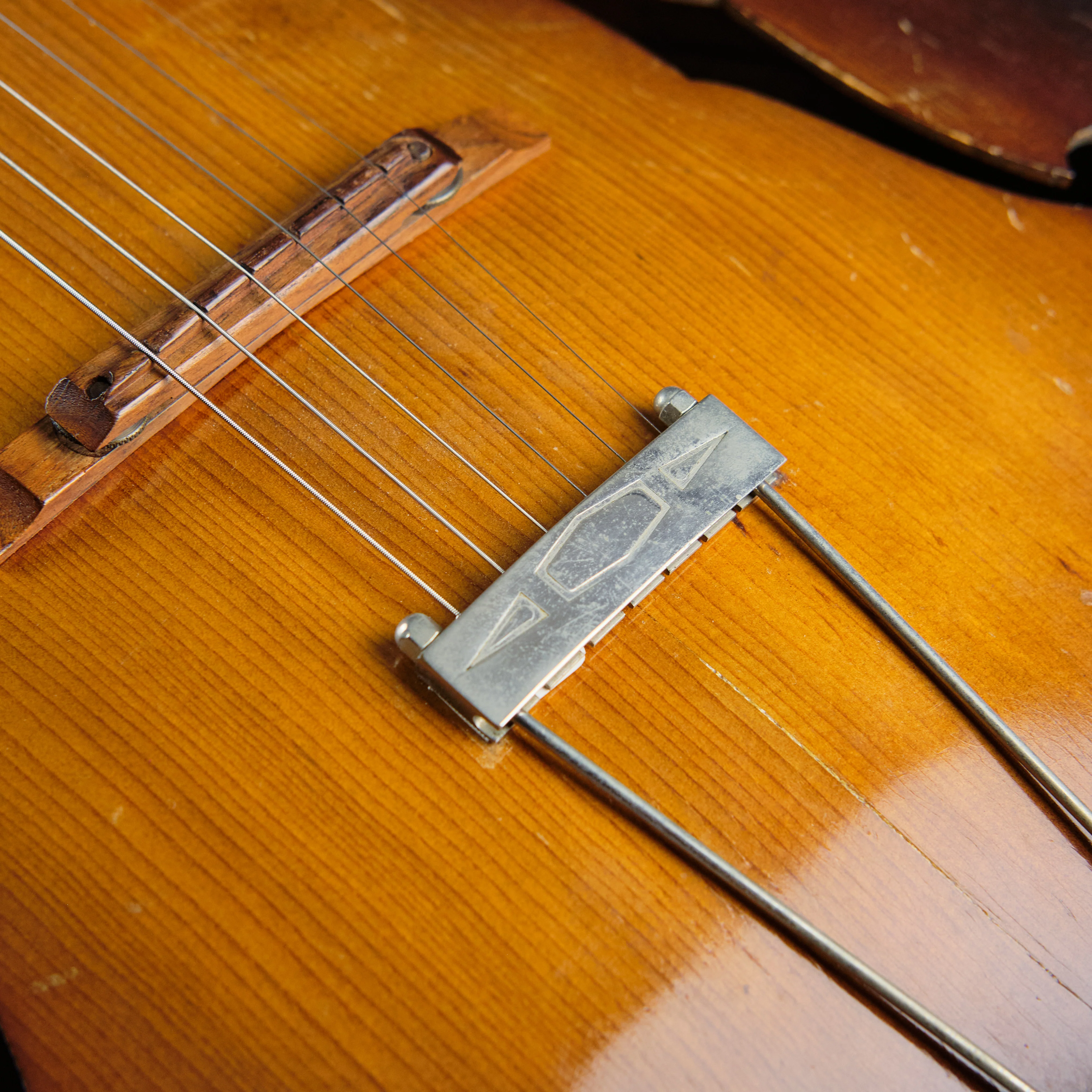 1940s Regal Recording King Archtop Electric Sunburst - Image 6