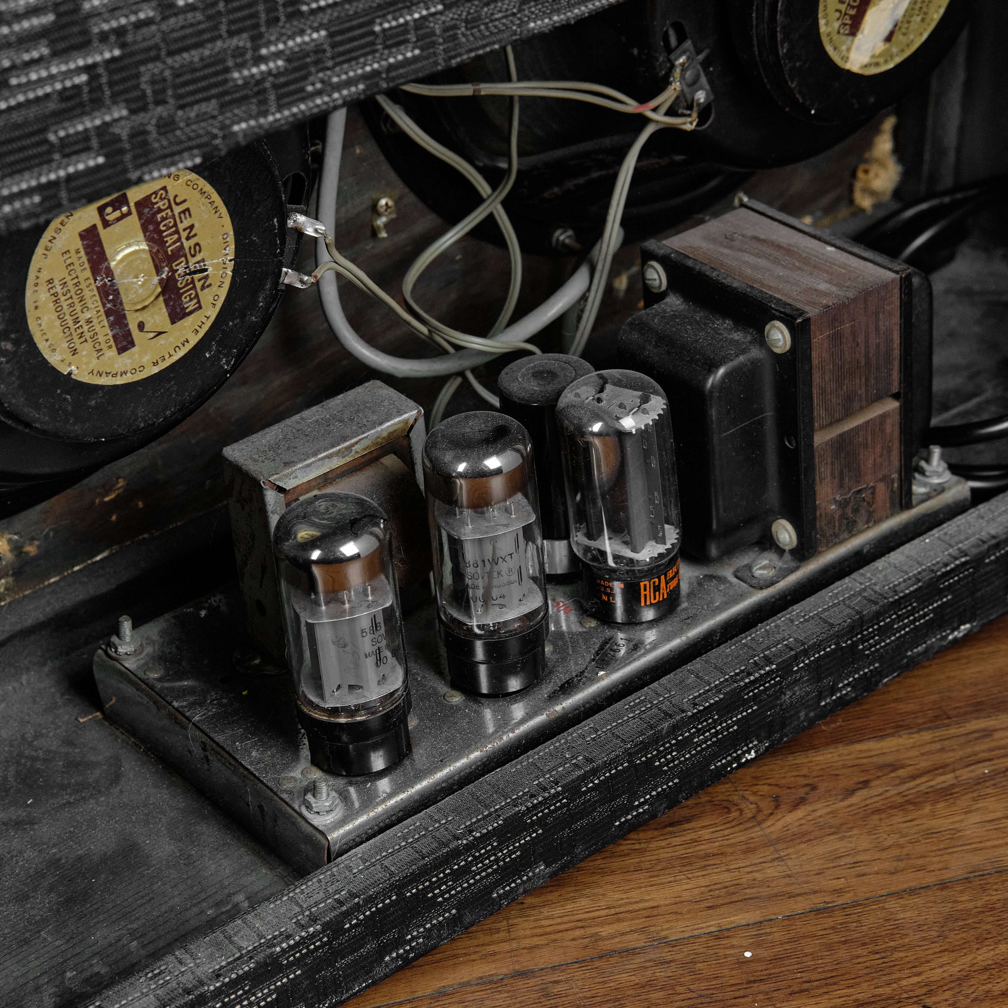c1965 Gretsch 6159 Dual Bass Amp - Image 5