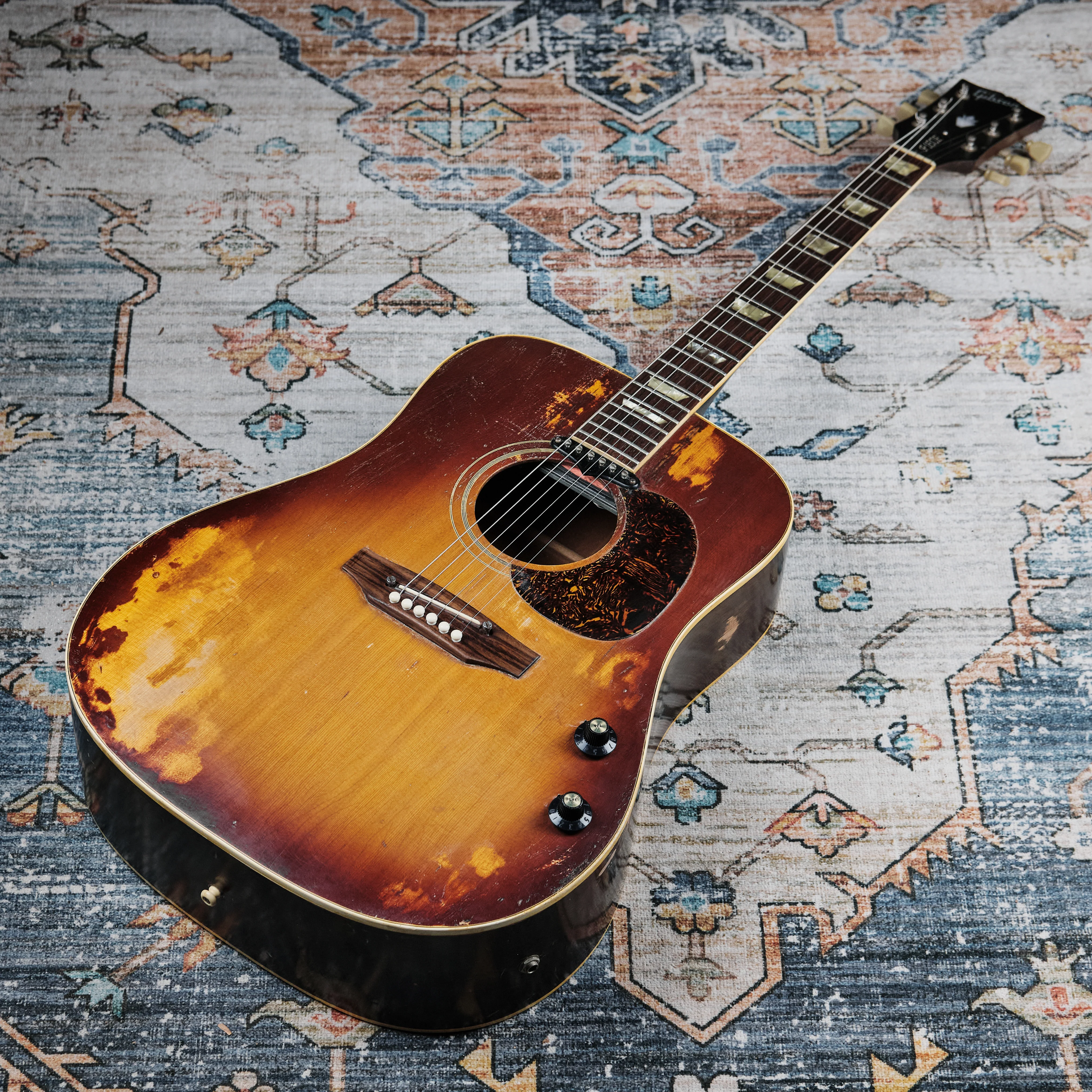 c1969 Gibson J-160E Cherry Sunburst - Image 8