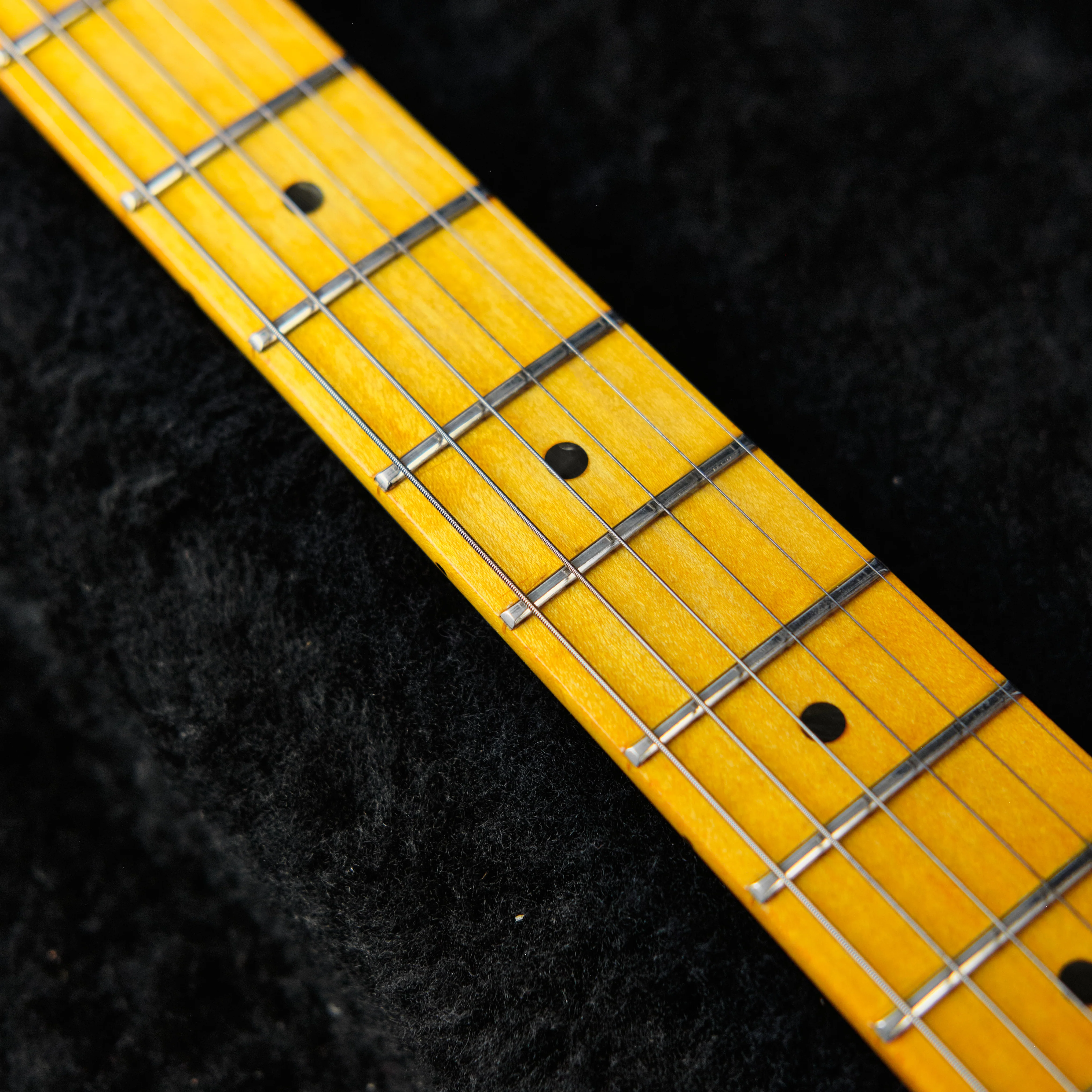 2000s G&L S-500 Sunburst - Image 5