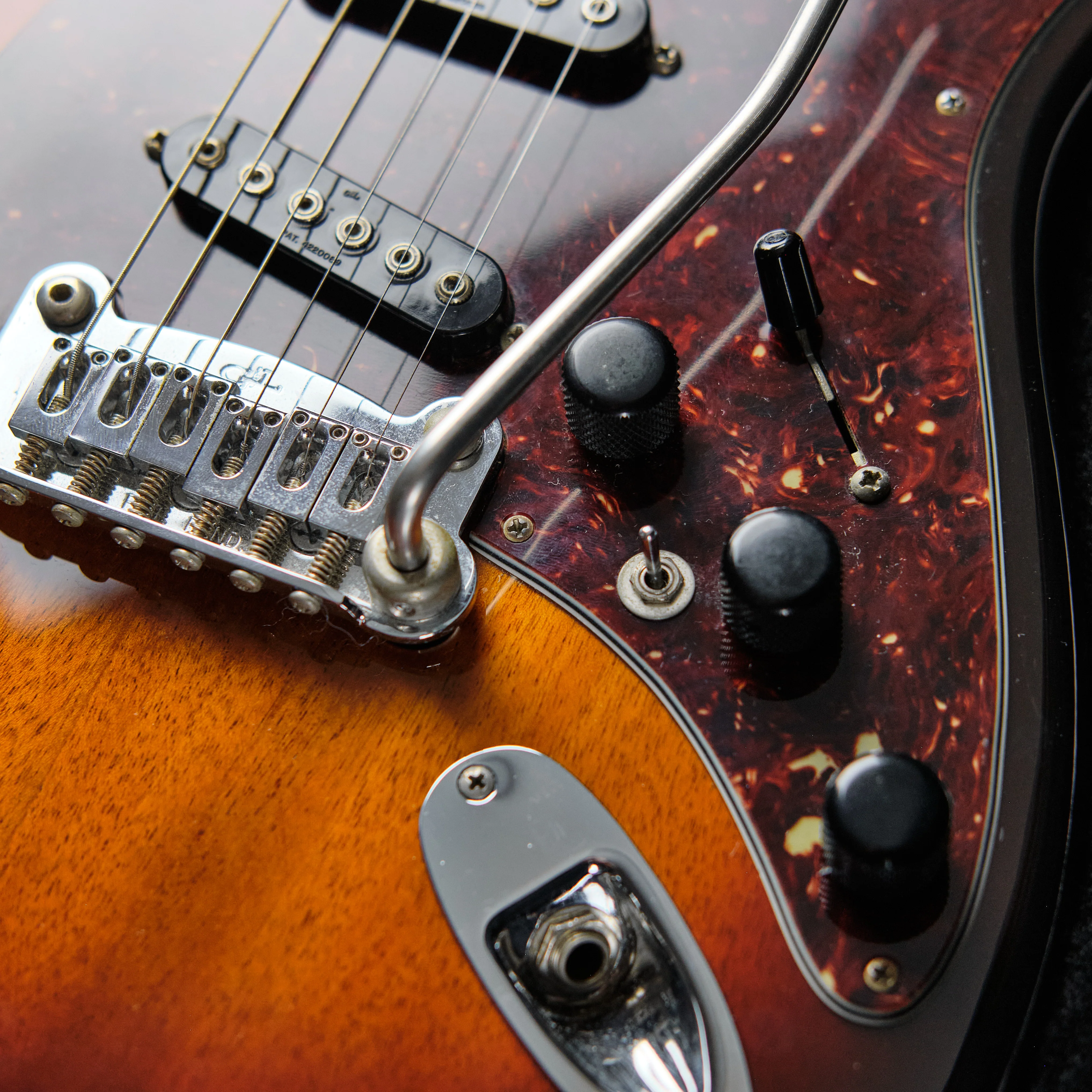 2000s G&L S-500 Sunburst - Image 6