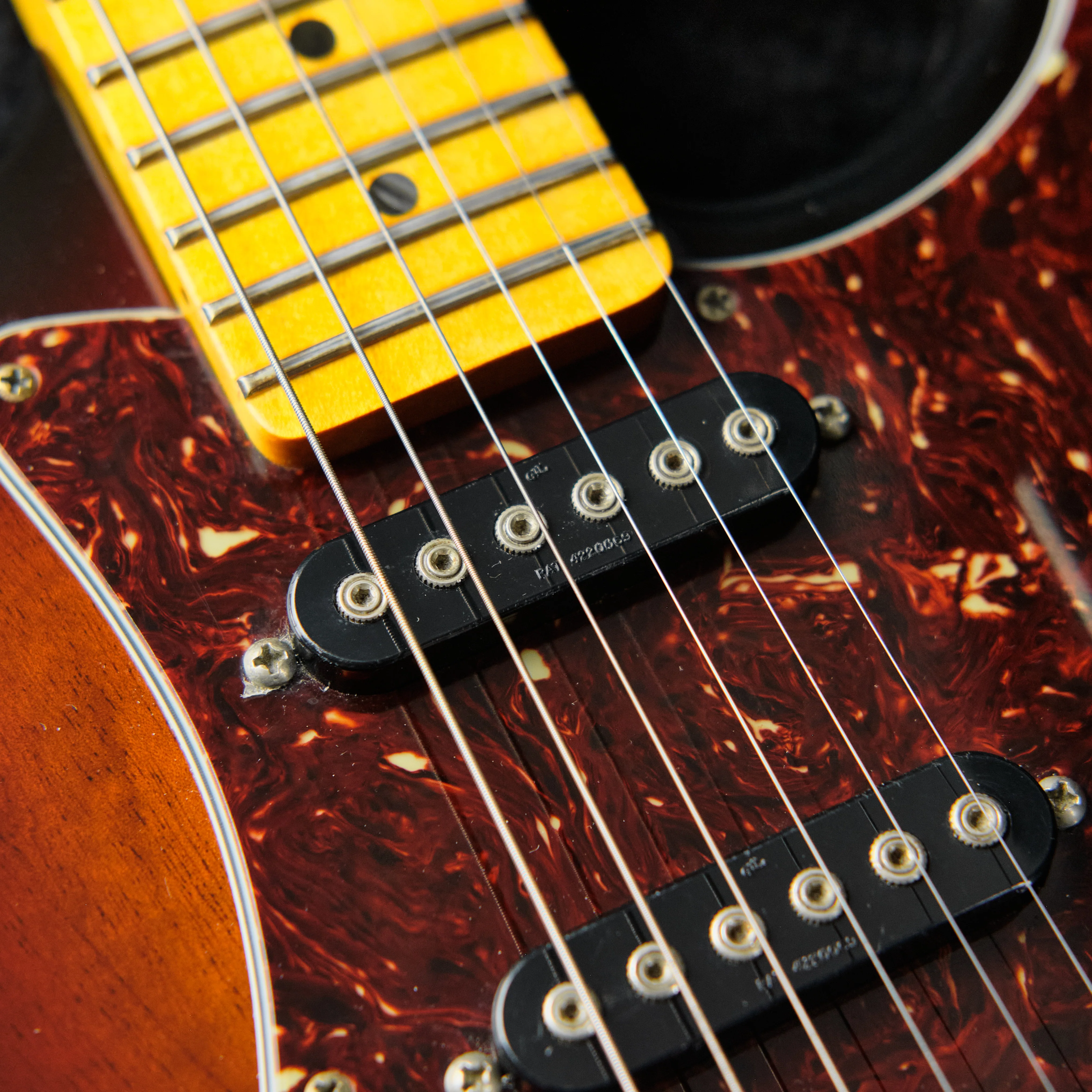 2000s G&L S-500 Sunburst - Image 7