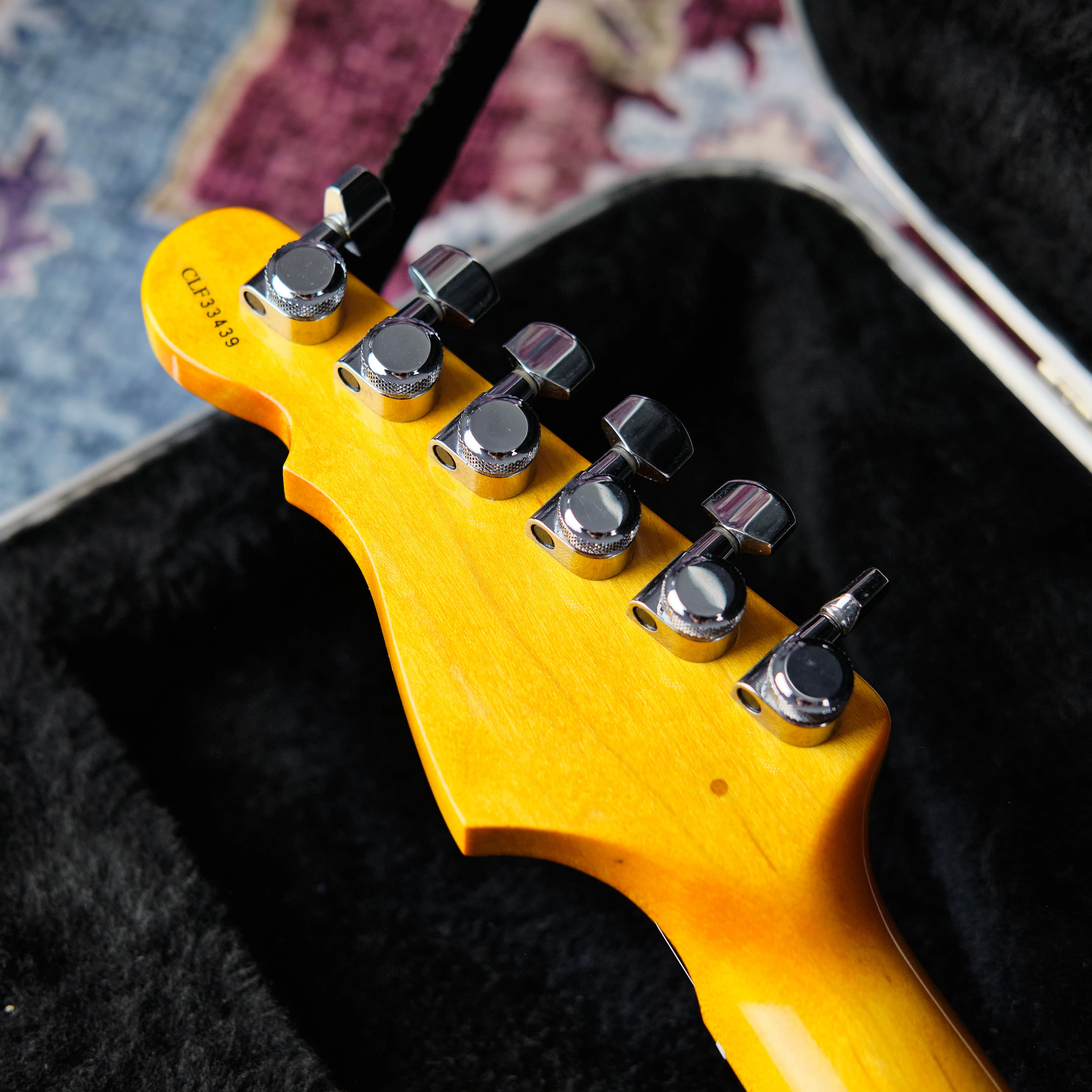 2000s G&L S-500 Sunburst - Image 8