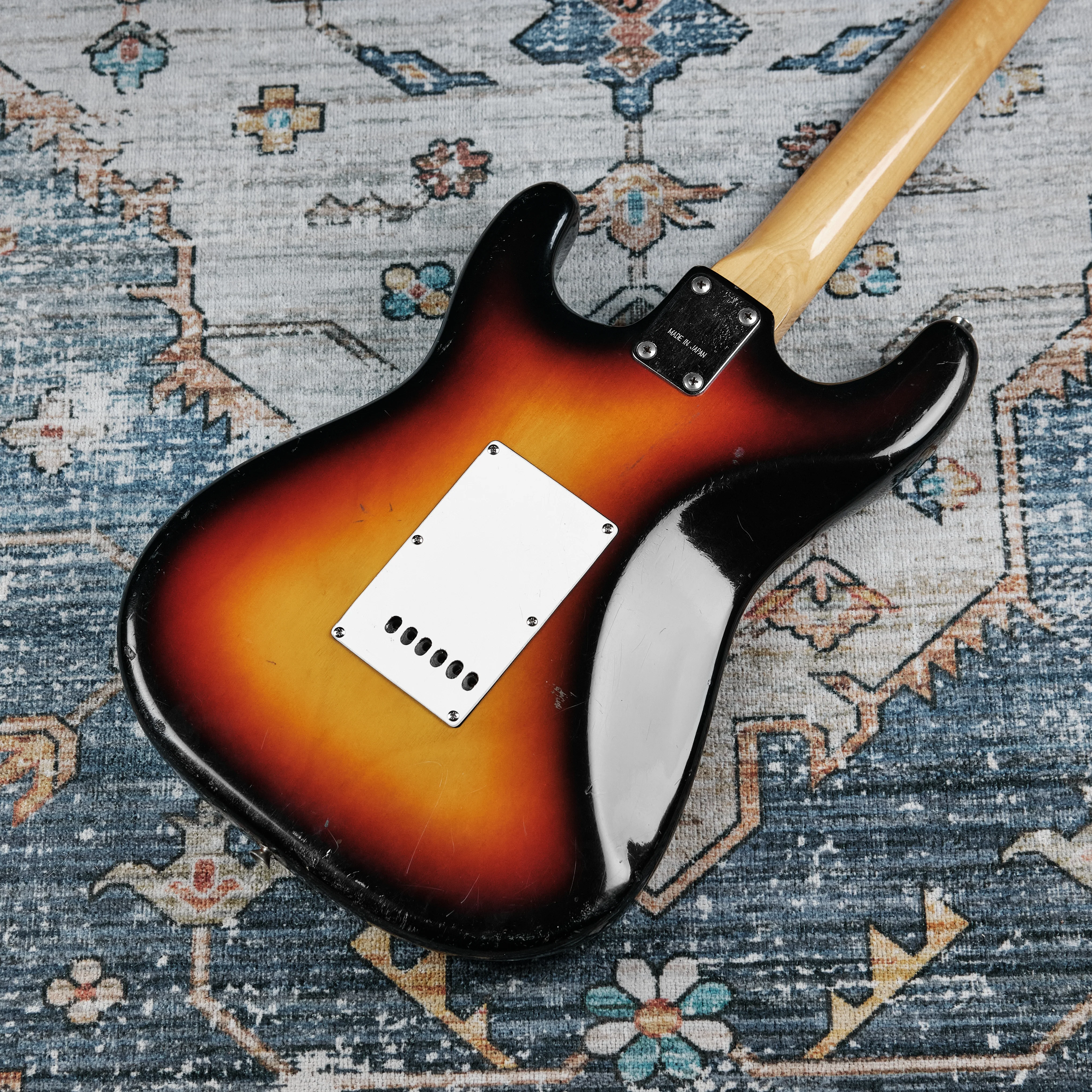 1970s Cimar 1940 Stratocaster Sunburst - Image 3