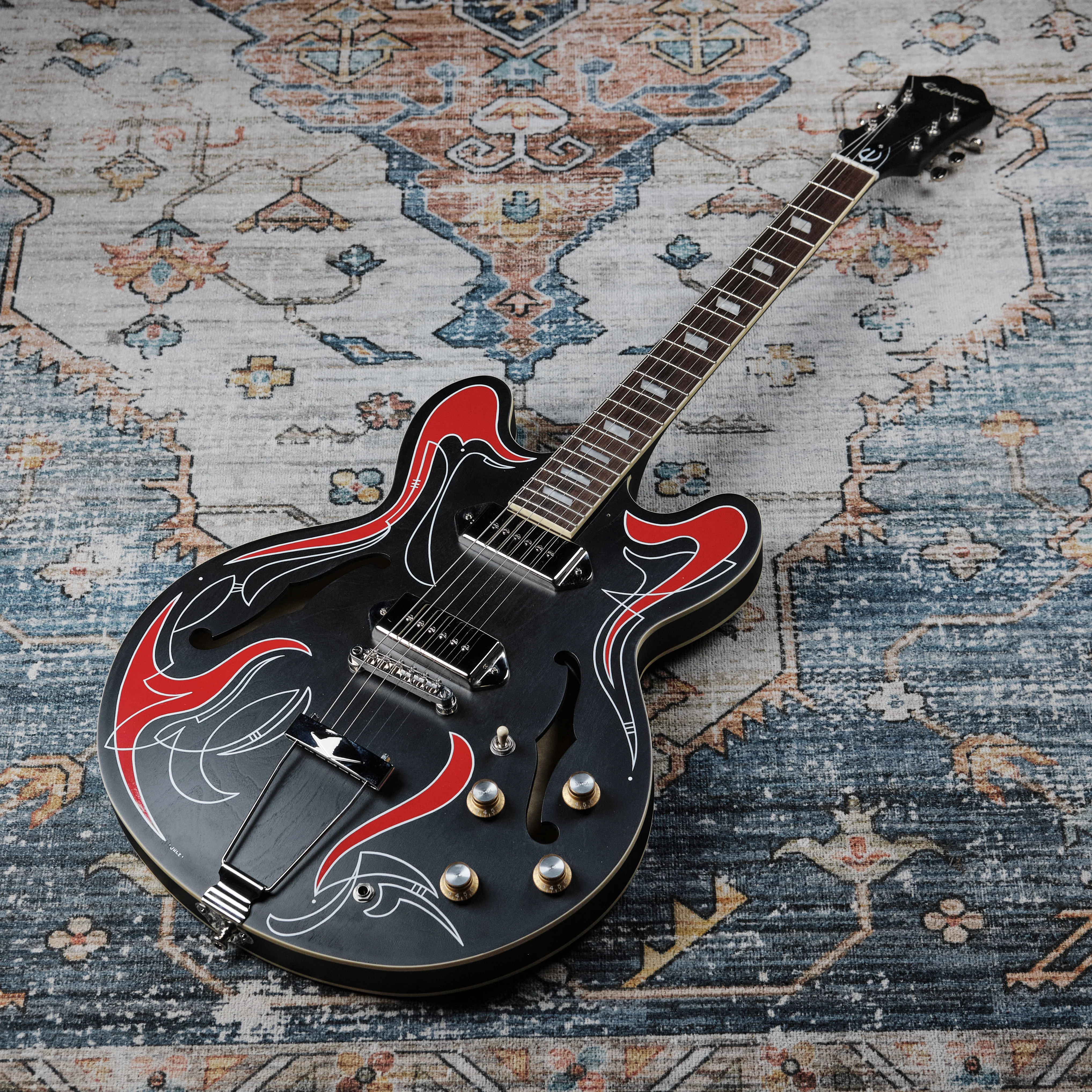Epiphone Casino Worn Ebony Custom Paint Job (Second-Hand) - Image 4