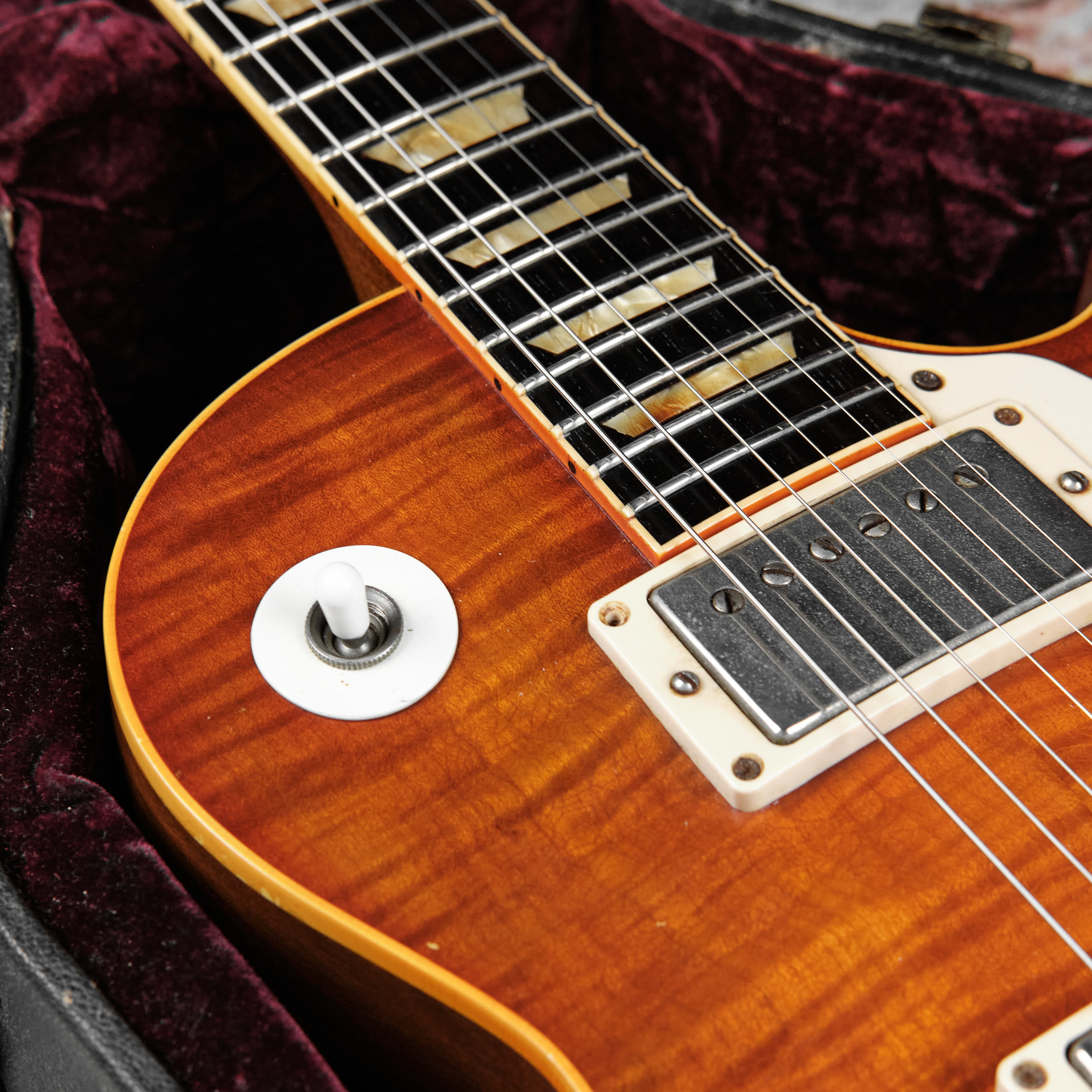 1999 Gibson Les Paul R9 Custom Shop 40th Anniversary Historic - Image 13
