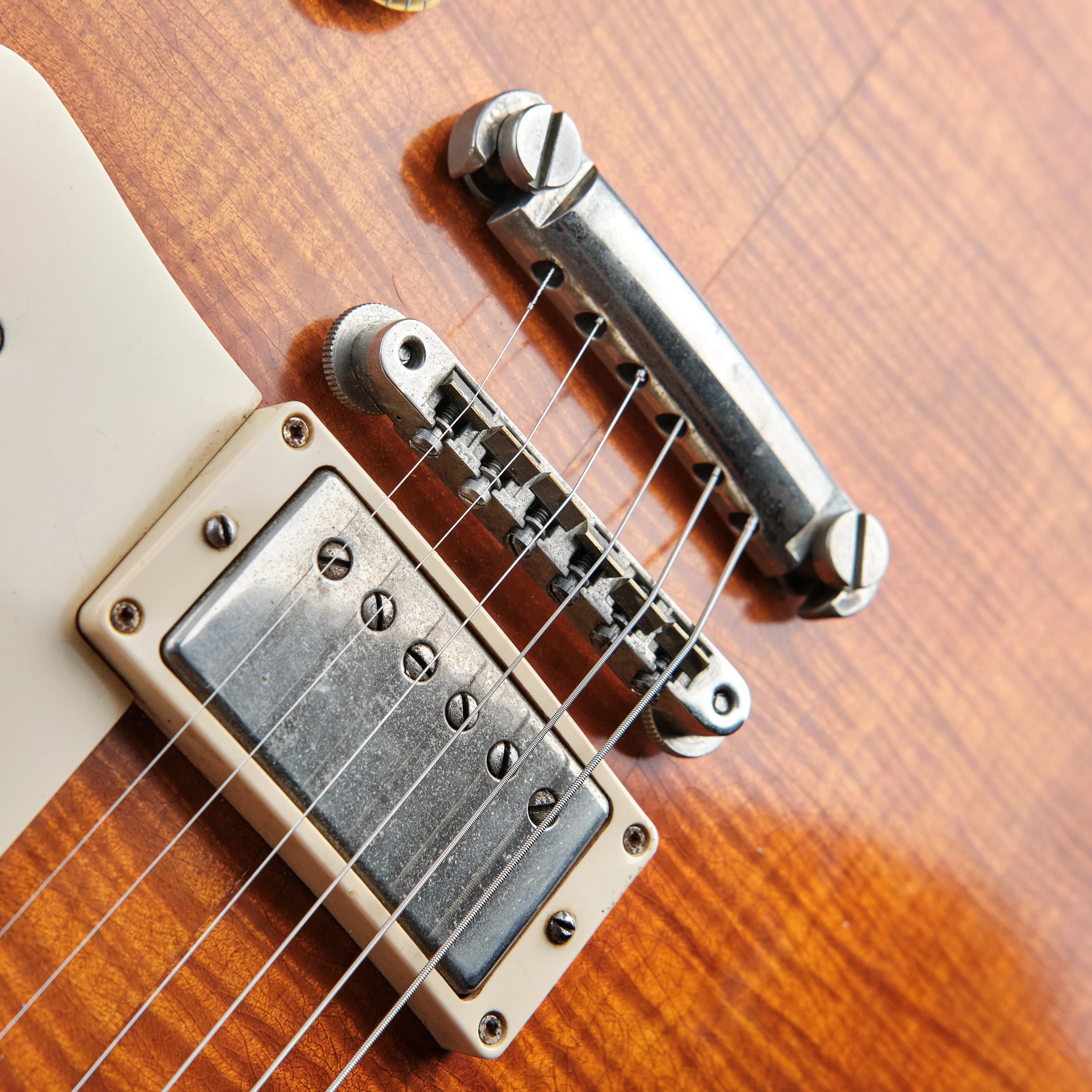 1999 Gibson Les Paul R9 Custom Shop 40th Anniversary Historic - Image 8