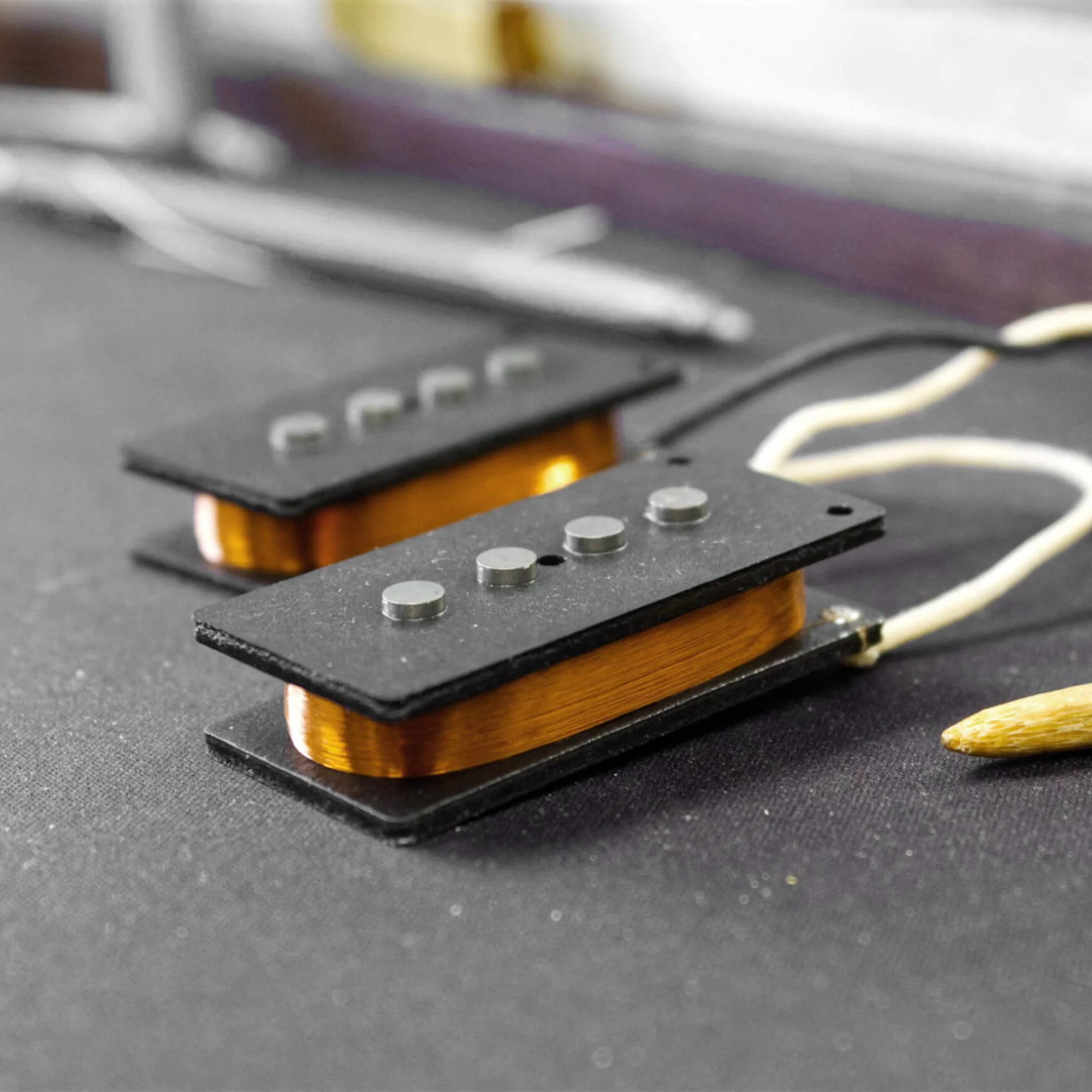 Lindy Fralin Precision Bass Pickup - Image 3