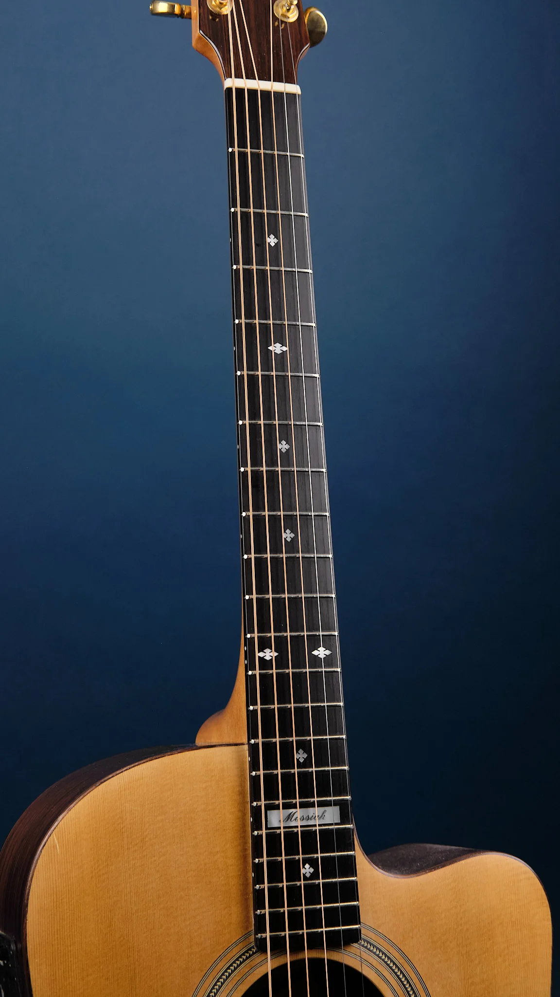 Maton EM100C Messiah Spruce (Second-Hand) - Image 6