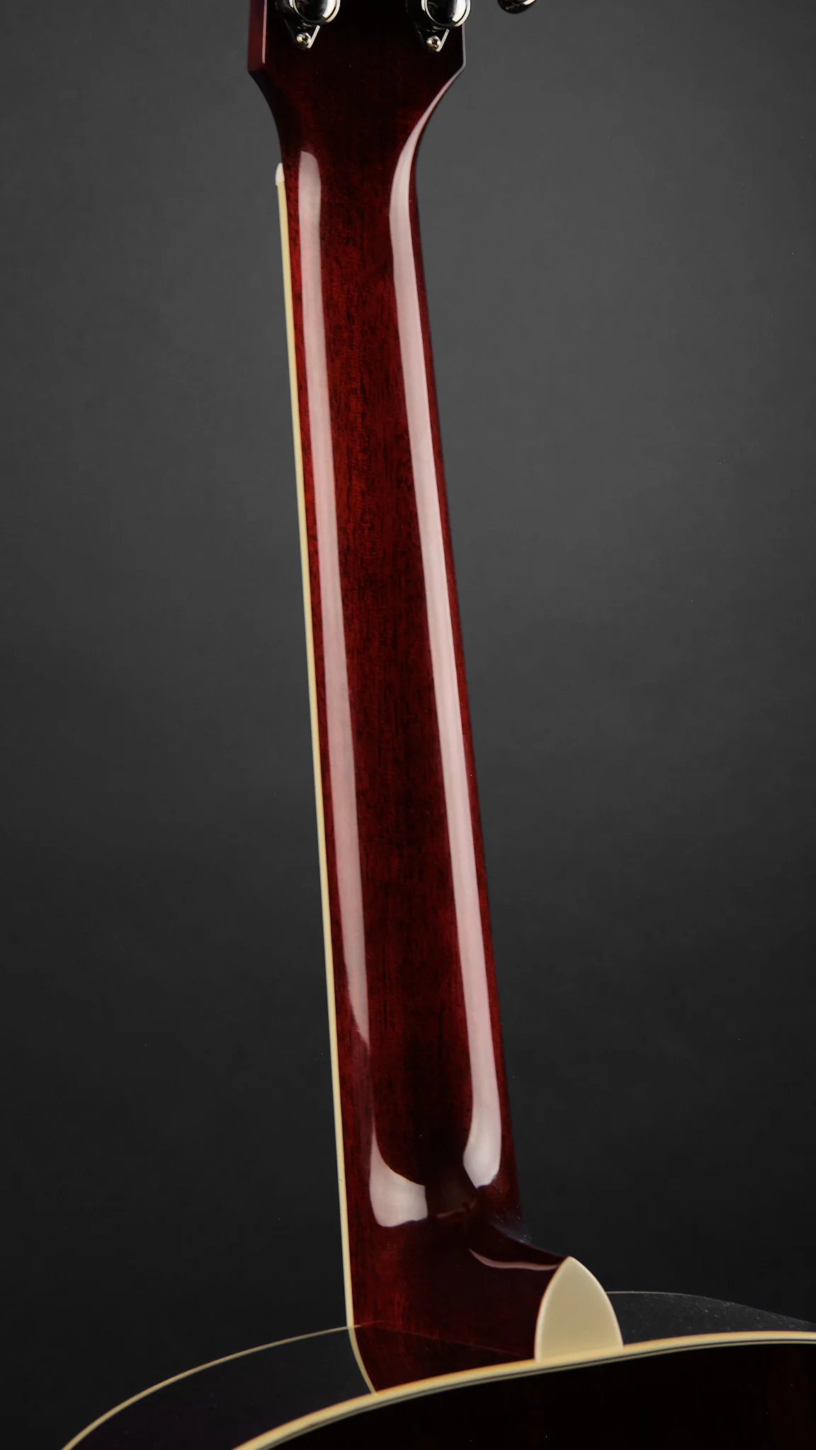 Sigma SDM-SG5 Hummingbird Dreadnought Sunburst (Second-Hand) - Image 8