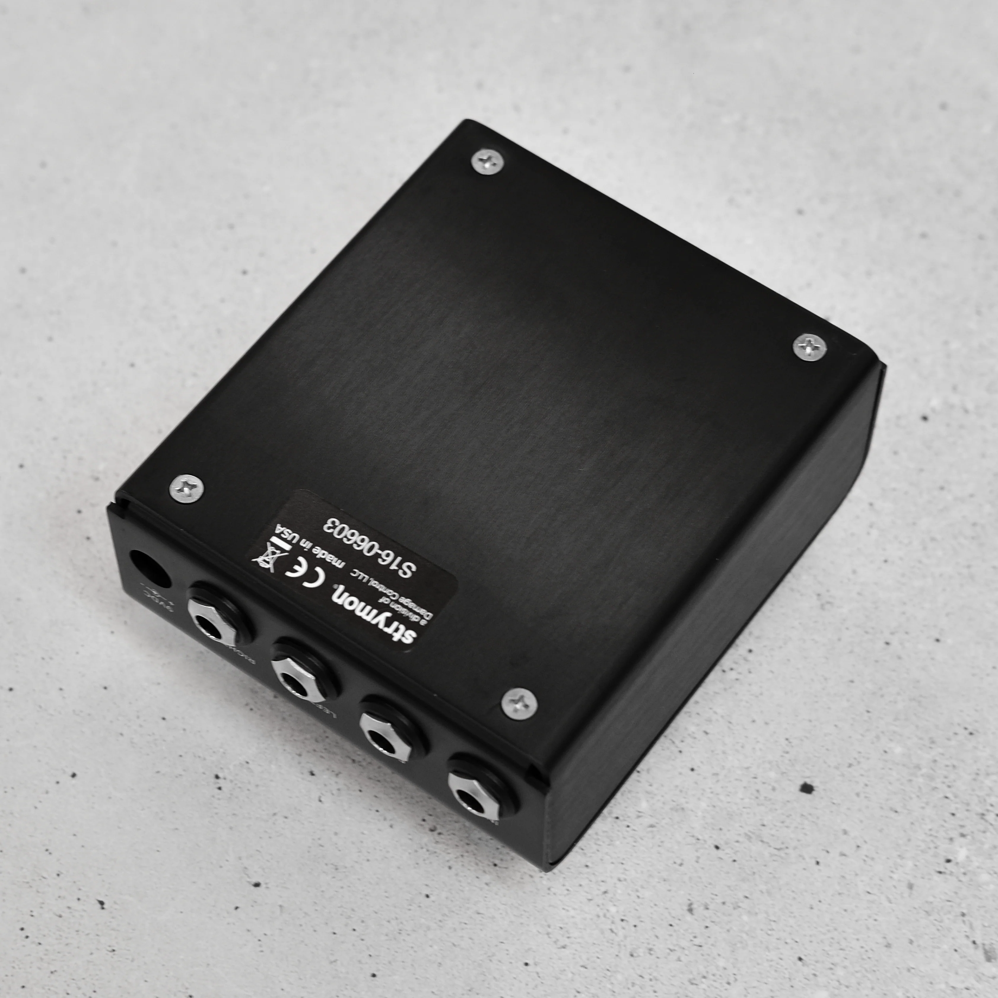Strymon Flint Tremolo & Reverb V1 (Second-Hand) - Image 2